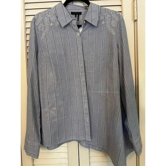 Donna Karan Striped Embroidered Button-Down Asymmetrical Shirt - Size Large - Picture 1 of 4